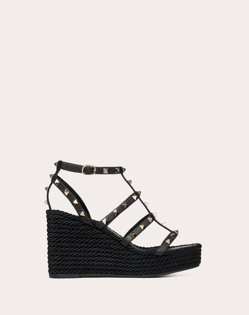 ROCKSTUD ANKLE STRAP WEDGE SANDAL IN CALFSKIN LEATHER 95 MM - Image 6